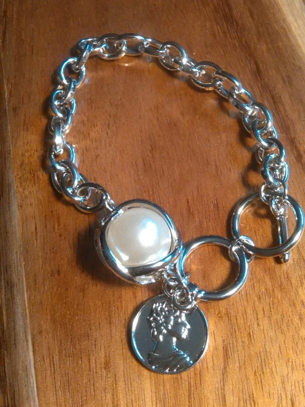 Cameo Design Charm and Simulated Pearl Silvertone Toggle Clasp Bracelet